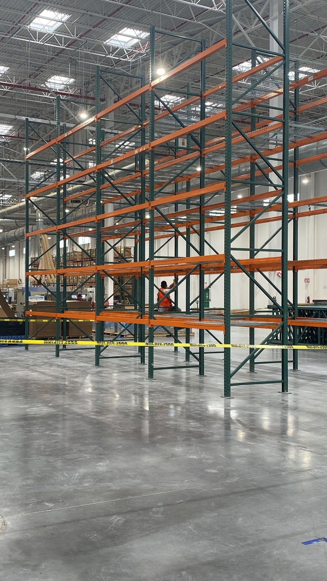 Instalación de Racks para almacén
